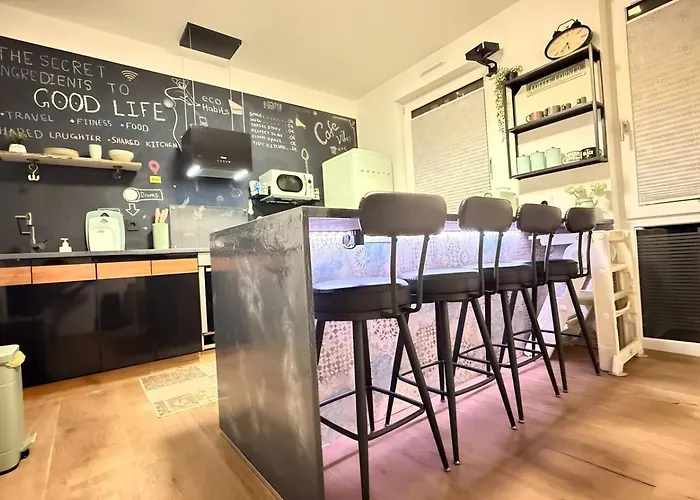 홈스테이 At A Prime Location - Near Messe 에센