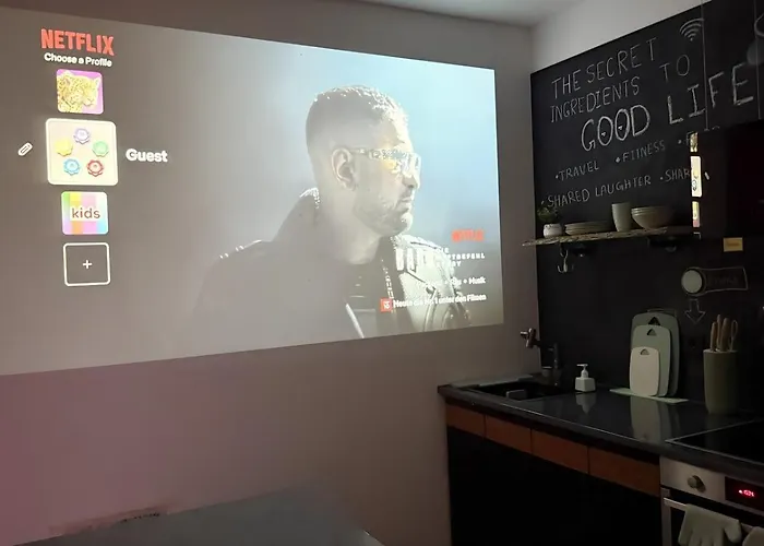 At A Prime Location - Near Messe 에센